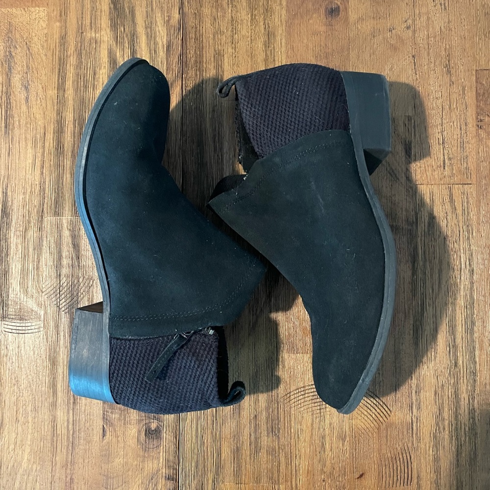 Toms Deia Black Suede booties (Size 8.5 )